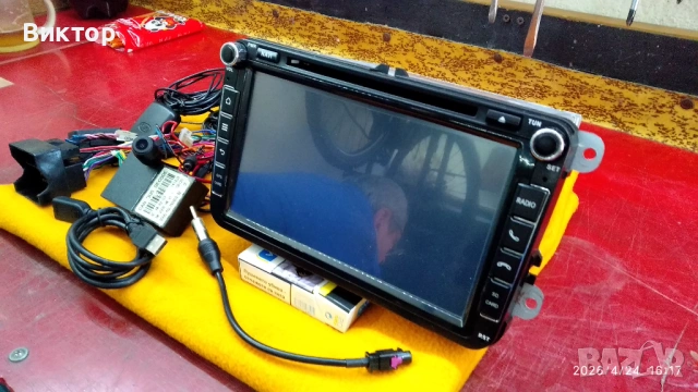 Мултимедия с навигация 8 инча за VW GOLF 5,6 Перфектна!