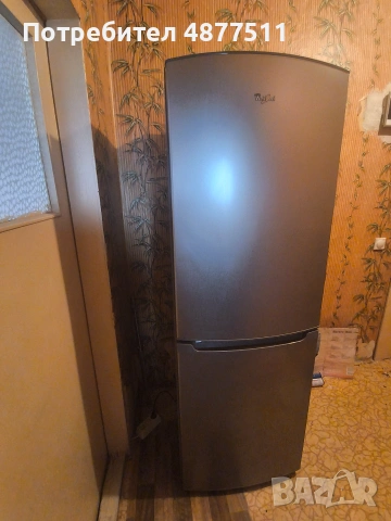 Хладилник Whirlpool , снимка 4 - Хладилници - 55177373