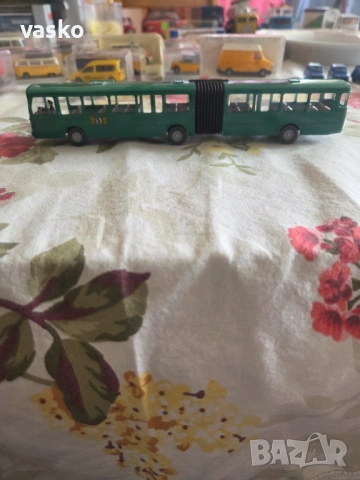 WIKING BERLIN-W MERCEDES 1:87