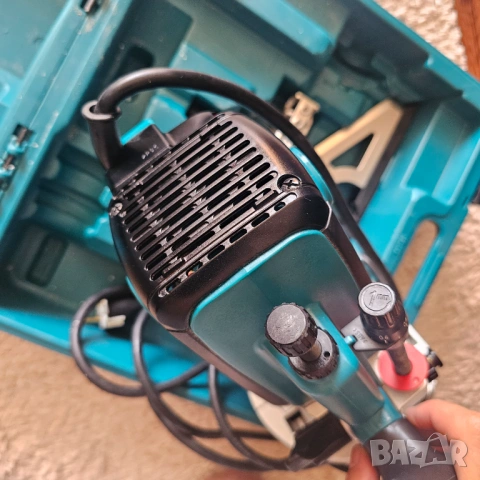 Makita RP2301FC 2.1kW оберфреза, снимка 4 - Други инструменти - 54907398