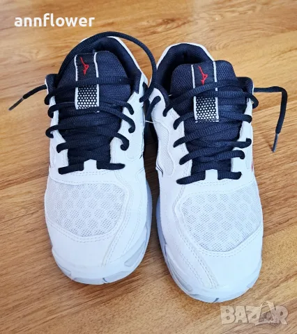 Маратонки Mizuno Wave Phantom 3, снимка 2 - Маратонки - 55597821
