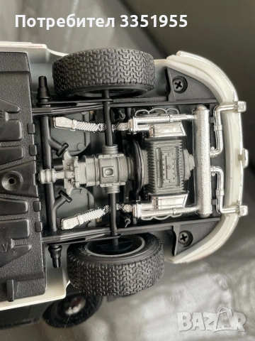 Ретро модел Porsche 356 B 1961 1/18, снимка 16 - Колекции - 54412517