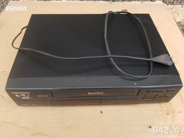 Видеокасетофон записващ