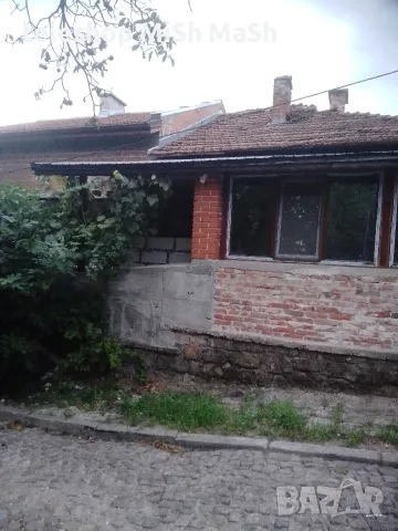 Продавам двуетажна масивна къща с двор от собственик, снимка 5 - Къщи - 55402613