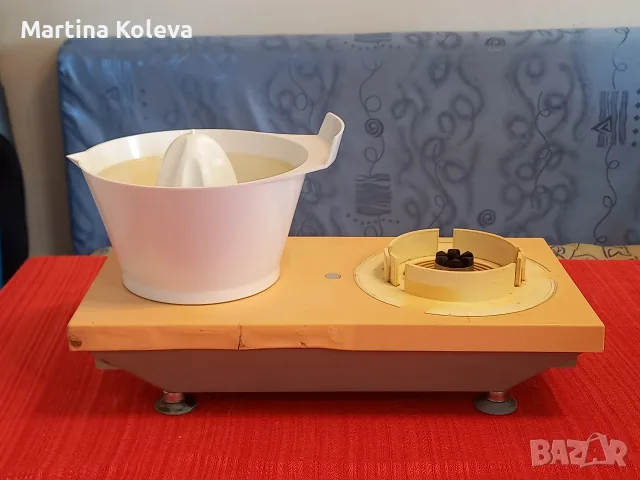 Немски кухненски робот КМ 8 от социализма, бивша ГДР, 70-те год., работещ, снимка 9 - Други ценни предмети - 55609524