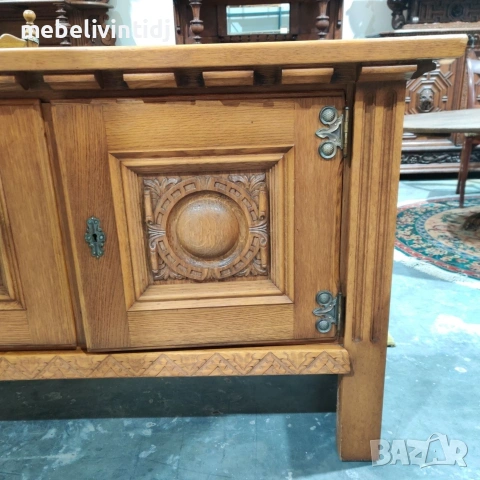 Масивен дъбов шкаф, снимка 5 - Шкафове - 53597101