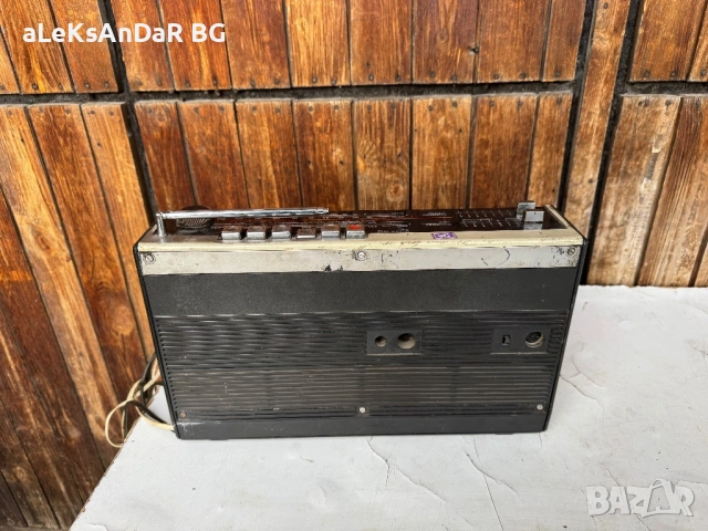 Радио касетофон telefunken , снимка 2 - Радиокасетофони, транзистори - 54295508