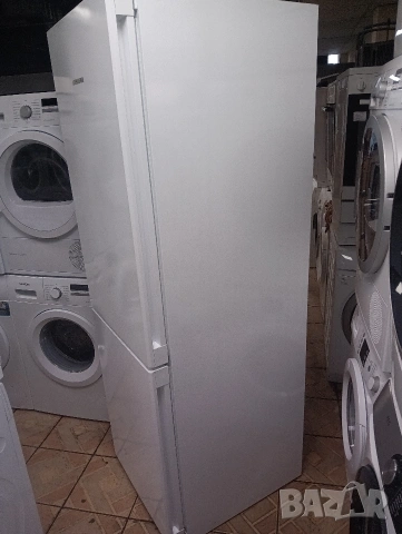 Като нов комбиниран хладилник с фризер Liebherr No Frost WI -FI 2 години гаранция!, снимка 11 - Хладилници - 54002833