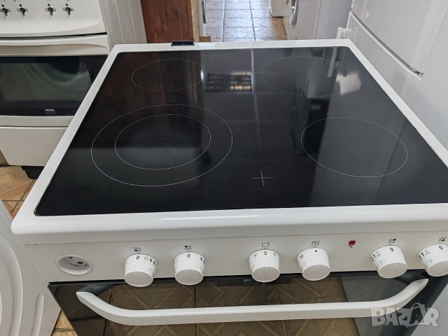 Свободно стояща печка с керамичен плот Voss Electrolux с 2 години гаранция! , снимка 2 - Печки, фурни - 55005641