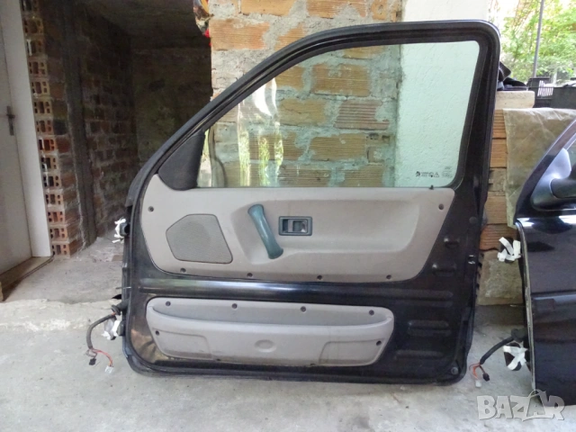Врати Land Rover Freelander  1 , снимка 2 - Части - 54544691