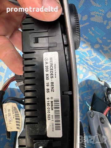 Интериорни лайсни оправление климатик Мерцедес С220 w203 S203 Mercedes A2038215781 A2038301985 С270 , снимка 4 - Части - 55266140