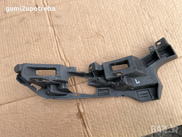 Ляв Държач Предна Броня 043900 Renault Talisman 2017г 147kW, снимка 3 - Части - 54365430