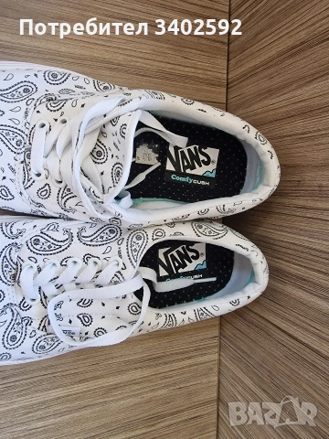 Кецове Vans 42 номер, снимка 7 - Кецове - 54791874