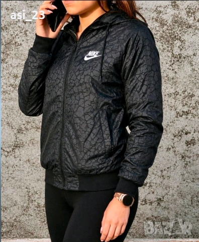 Нови пролетни якета nike , снимка 2 - Спортни дрехи, екипи - 40038649