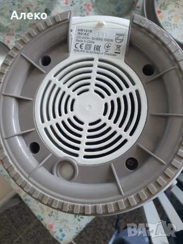 Сокоизстисквачка Philips 1000w, снимка 3 - Сокоизстисквачки и цитрус преси - 54617466