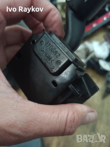 Лост за чистачки 17D682 Mazda 3 5., снимка 4 - Части - 54933592