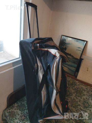 Продавам много голям сак на колелца. , снимка 4 - Сакове - 54178440