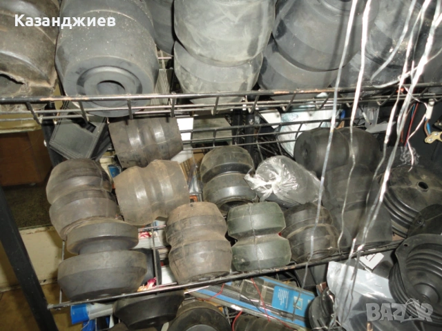 Продавам части за камиони и микробуси,главина за ремарке,Елена,Ремби,Ифа и Камаз,мост и болтове, снимка 12 - Части - 45074089