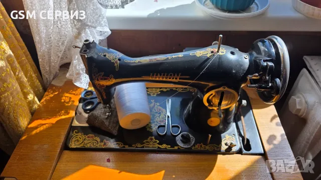 Ретро шевна машина в отлично състояние, снимка 4 - Шевни машини - 55587228