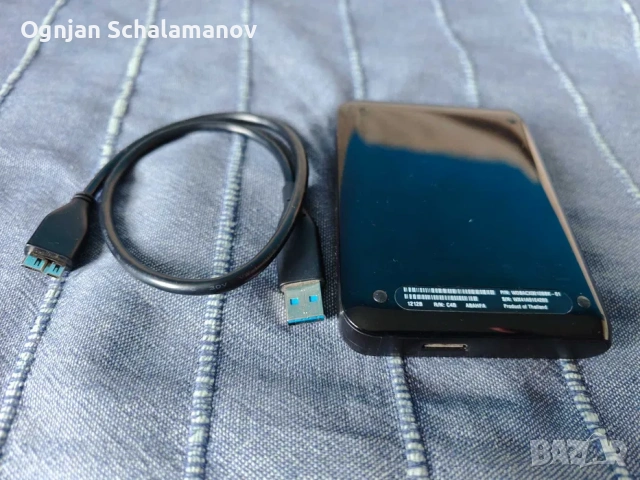 Продавам външен хард диск WD Elements TB4