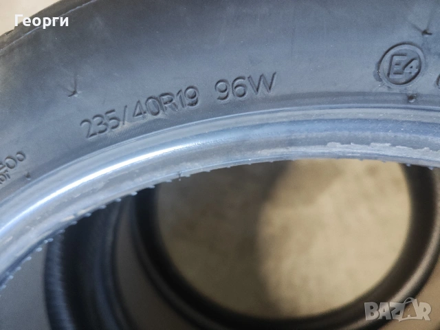 2бр.летни гуми 235/40/19 Hankook, снимка 6 - Гуми и джанти - 54717409