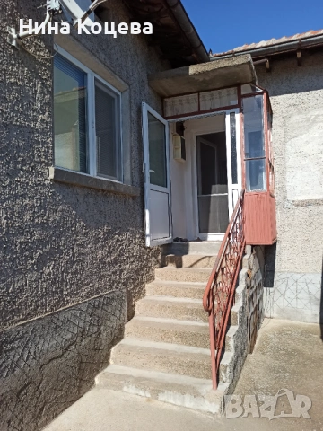 Продавам фамилна къща 🏡, снимка 8 - Къщи - 54329069