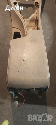 конзола барче подлакътник бмв е91 bmw e91, снимка 13 - Части - 55139345