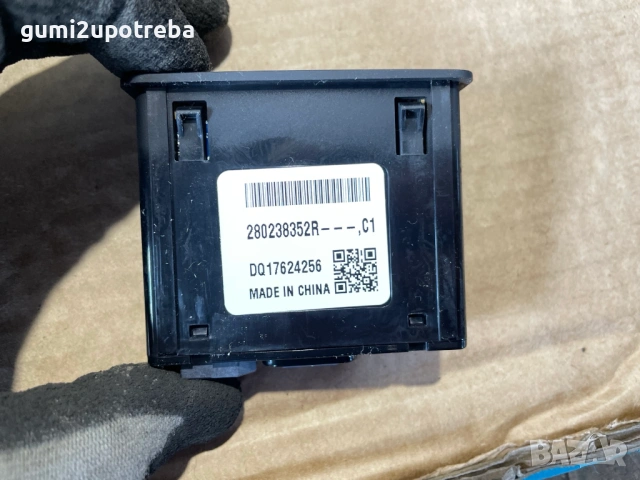 Модул USB AUX SD 280238352R Renault Talisman 2017г 147kW, снимка 2 - Части - 54281659