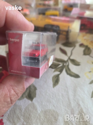 HERPA 1:87 WARTBURG 353 85, снимка 2 - Колекции - 54376686