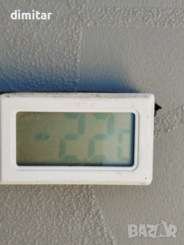 Хладилник COLEMAN на 12/ 220 V-GAS, снимка 4 - Хладилници - 54339179