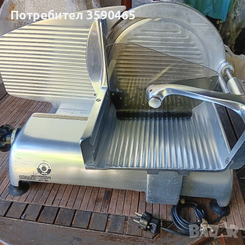 Слайс машина колбасорезачка, снимка 10 - Обзавеждане на кухня - 55036930