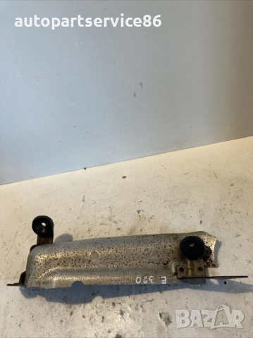 Топлинен щит на изпускателната система V6 E280 CDI за Mercedes W211 (2007) A6420901241, снимка 2 - Части - 54057133