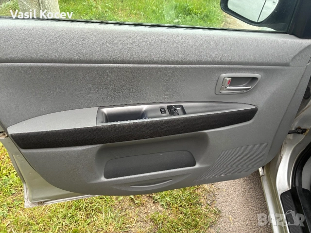 Mazda 2, снимка 8 - Автомобили и джипове - 54601471