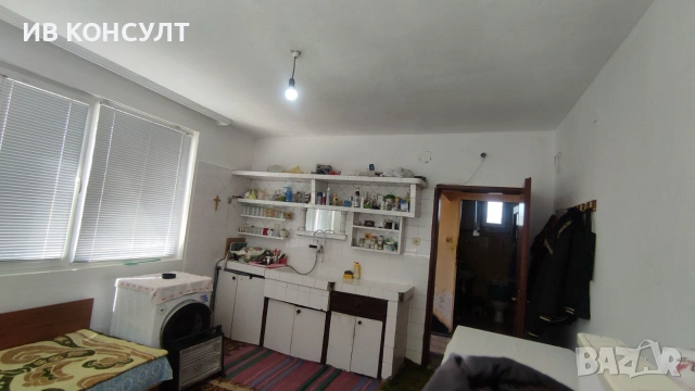 Продава две къщи с общ двор в с. Ягода, снимка 5 - Къщи - 55001199