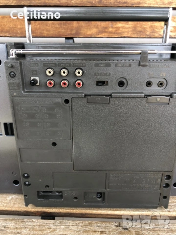 Радиокасетофон HITACHI TRK-9100W -(Japan), снимка 9 - Радиокасетофони, транзистори - 54527353