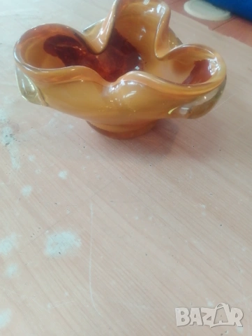 Пепелник, снимка 2 - Декорация за дома - 54365417