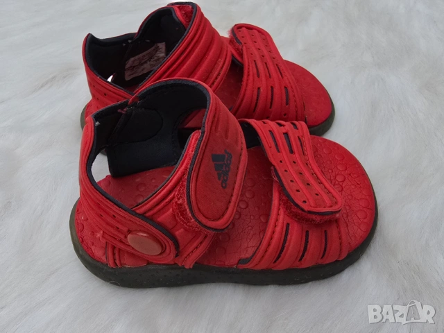 Детски сандали Adidas №20 , снимка 4 - Детски сандали и чехли - 54488347
