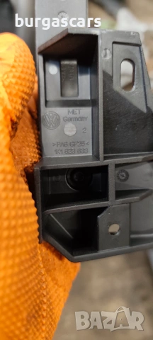 Дръжка отваряне преден капак 1K1 823 633 VW Golf 5 1.9-105к.с. BKC, снимка 2 - Части - 54439543