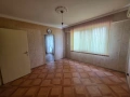 Просторен тристаен апартамент с отличен потенциал в кв.Куба,гр.Хасково, снимка 8