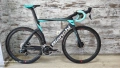 Карбонов шосеен велосипед Bianchi Oltre RC Disc SRAM Red AXS Powermeter Fulcrum Speed 40T | 57, снимка 1
