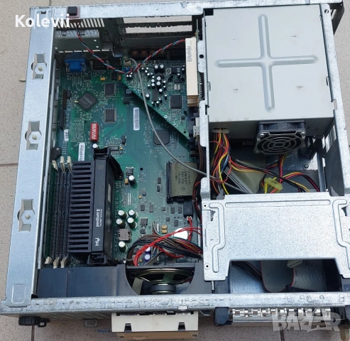 Ретро настолен компютър HP Vectra , снимка 4 - За дома - 55282742