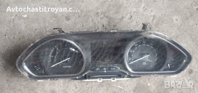 Десняк Километраж - Peugeot 2008 - 9805976080