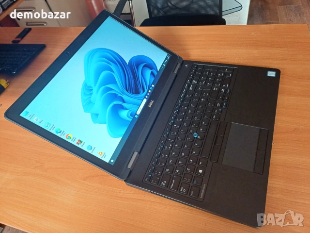 15.6'FHD IPS DELL Core™i7-6820HQ/AMD R7 M370 2GB GDDR5/16GB DDR4/500GB SSD, снимка 2 - Лаптопи за работа - 54590913