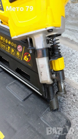 Такер/ пистолет за пирони до 9см Девалт Dewalt DCN692P2, снимка 6 - Други инструменти - 54902585