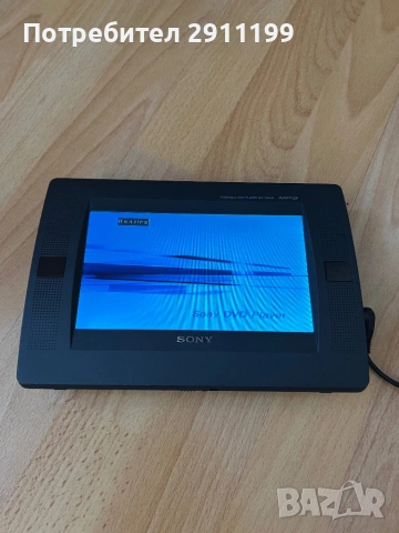 Преносим DVD / CD плеър Sony, снимка 2 - Плейъри, домашно кино, прожектори - 54245118