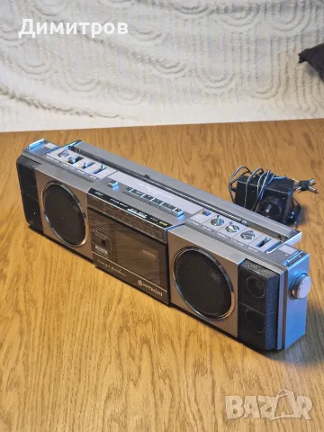 Hitachi TRK-6701W - легенда, снимка 2 - Радиокасетофони, транзистори - 55499967
