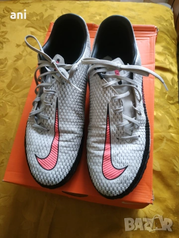 Футболни обувки/стоножки/ Nike, снимка 2 - Футбол - 54656748