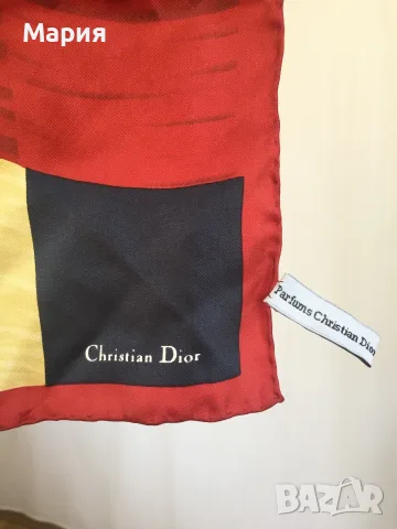 Оригинален Christian Dior Fahrenheit Малък Шал Кърпичка 100% Коприна, снимка 7 - Шалове - 55335295