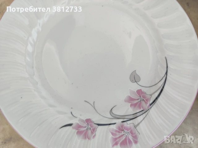 Сервиз за хранене , снимка 2 - Сервизи - 54875256