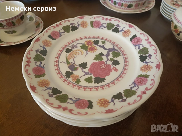 Немски порцеланов сервиз за хранене и сервиз за торта  и кафе. , снимка 4 - Сервизи - 54379114